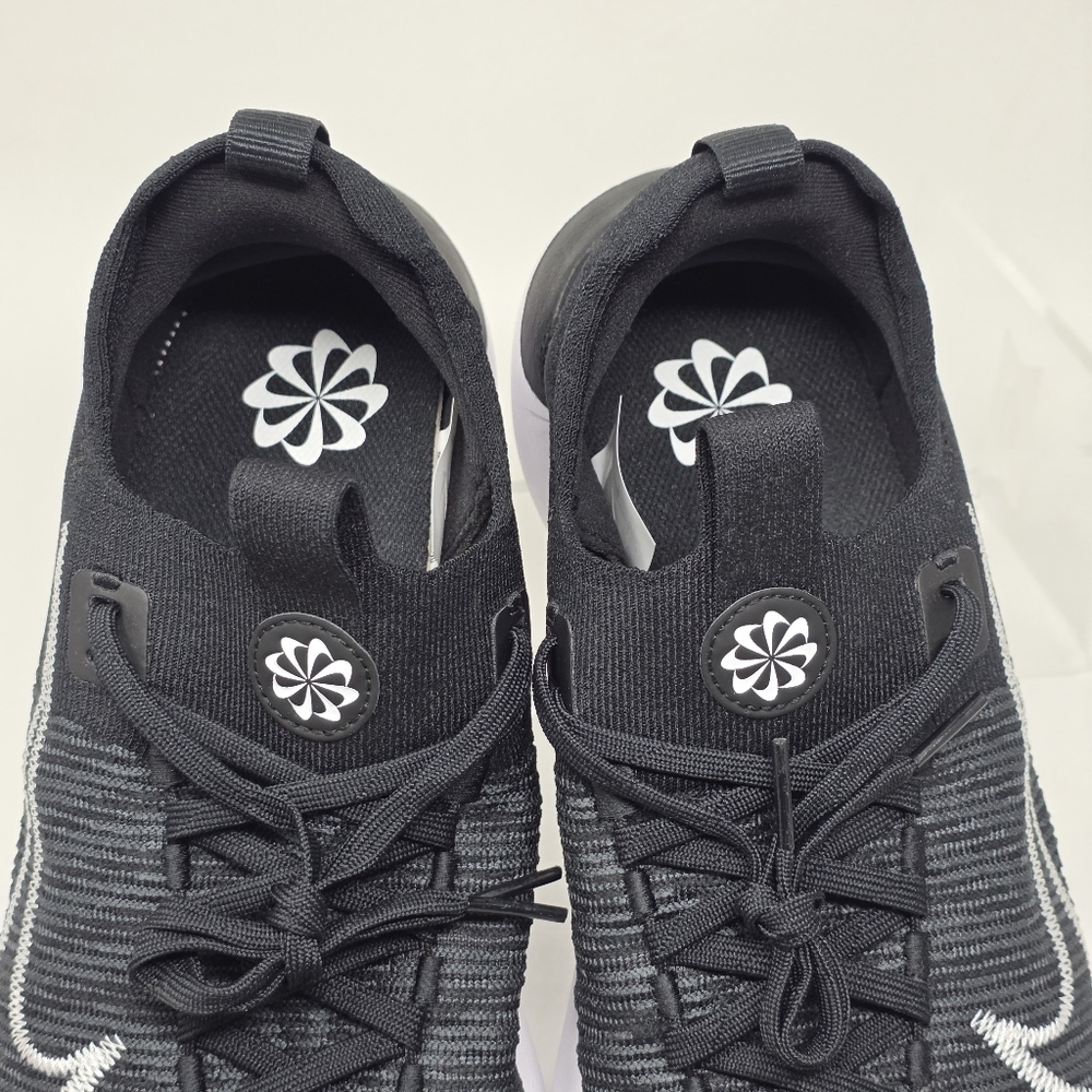 Nike Free Run Flyknit Black White Running Sneaker FB1276-002 Men's Size 10 New - Picture 11 of 11